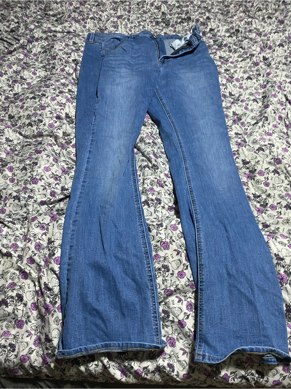 Rue 21 Boot cut jeans size 16